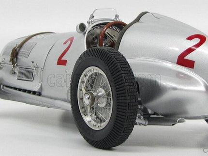 Mercedes Benz F1 W125 N°2 GP Donington 1937 H.Lang 1:18 CMC strieborná