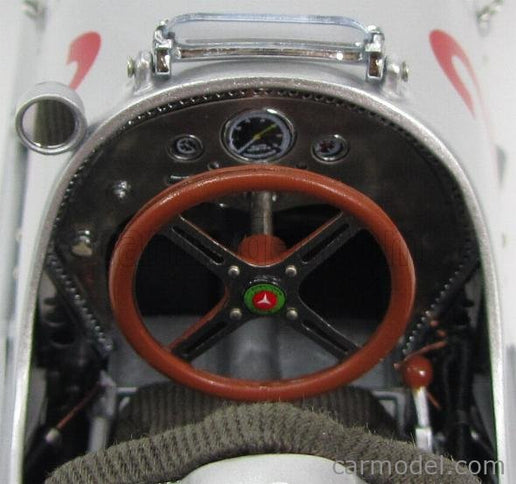 Mercedes Benz F1 W125 N°2 GP Donington 1937 H.Lang 1:18 CMC strieborná