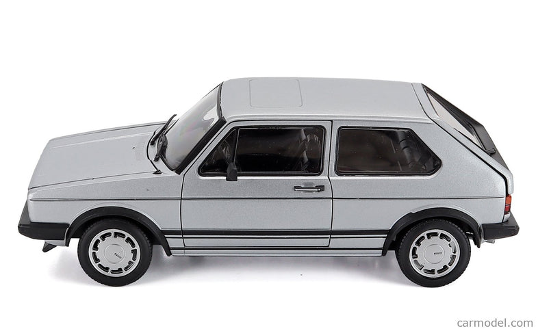 Volkswagen Golf I Gti Pirelli 2-DOOR 1983 1:18 Welly strieborná