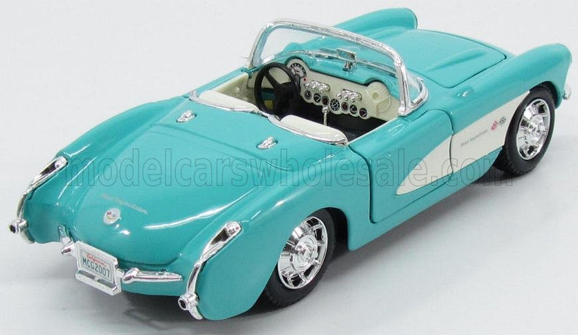 CHEVROLET | CORVETTE SPIDER 2-DOOR 1957 | TURQUOISE WHITE