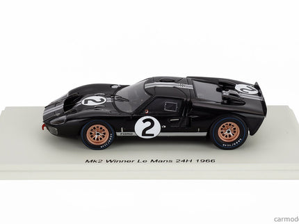 Ford GT40 Mkii 7.0L V8 Team Shelby American Inc. N°2 Víťaz 24h Le Mans 1966 Bruce Mclaren - Chris Amon 1:43 Spark Model čierna strieborná
