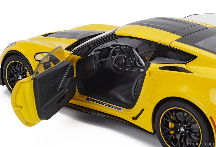 Chevrolet Corvette Z06 C7R Coupe 2015 1:18 AUTOart žltá