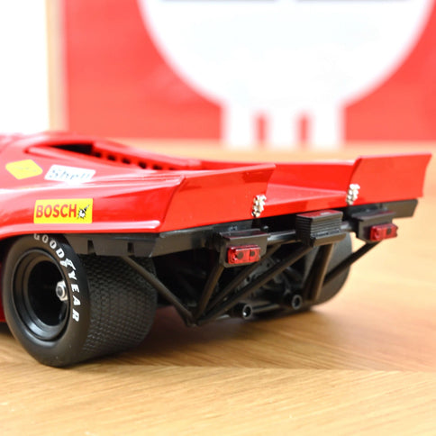 Porsche 917K 4.9L Team Salzburg N°23 Víťaz 24h Le Mans 1970 Hans Herrmann - Richard Attwood 1:18 Norev červená biela